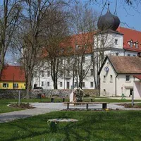 Schloss_Pirkensee_2017.jpg